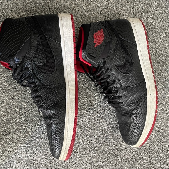 Jordan 1 Retro Nouveau Snakeskin size 10.5 - Picture 2 of 9